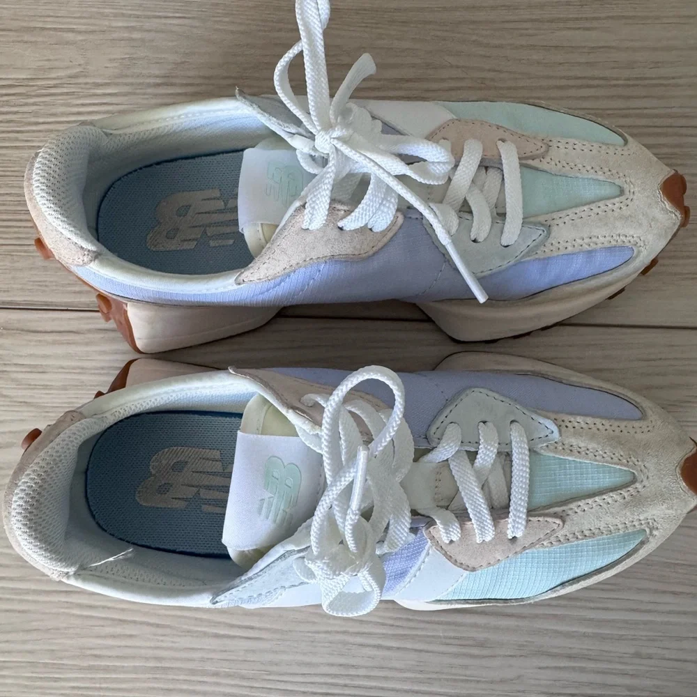 New Balance 327 Morning Fog Women's size W5.5 - Picture 3 of 7